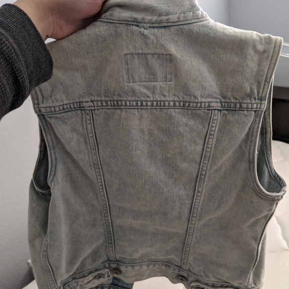 Levi's - Picture 3 of 4